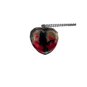 Danbury Mint Multicolor Cat Crystal Heart Pendant  Charm 20"